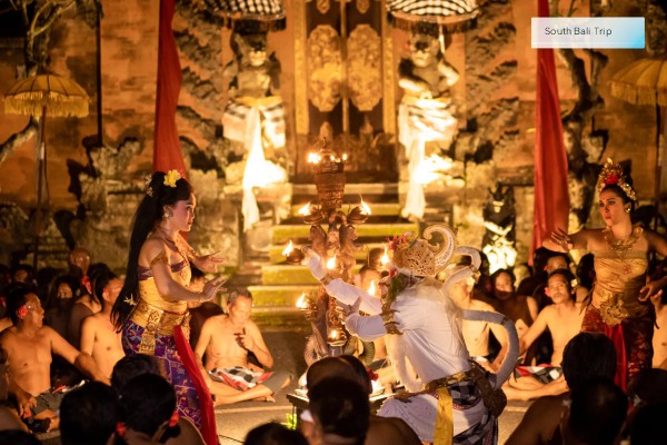 Uluwatu Temple & Kecak Fire Dance